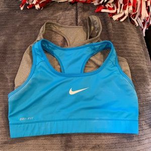 Women’s Small Nike sports bras
